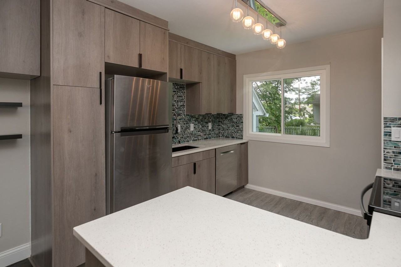 8 18th Ave Sw - Photo 5 of 22