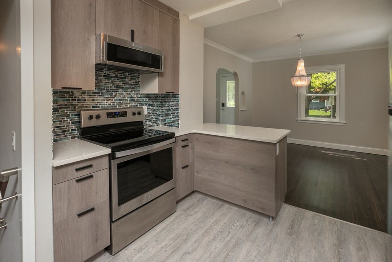 8 18th Ave Sw - Photo 6 of 22