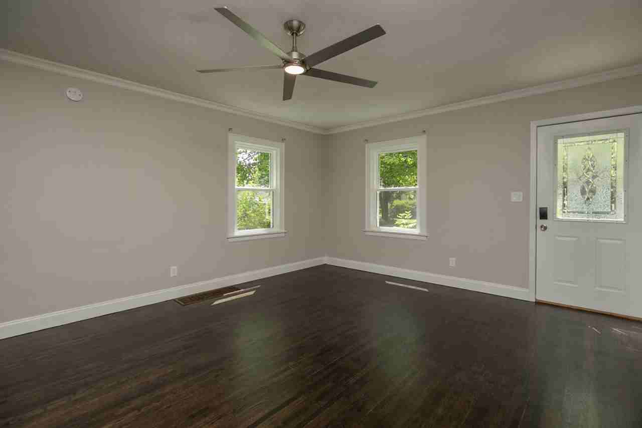 8 18th Ave Sw - Photo 7 of 22