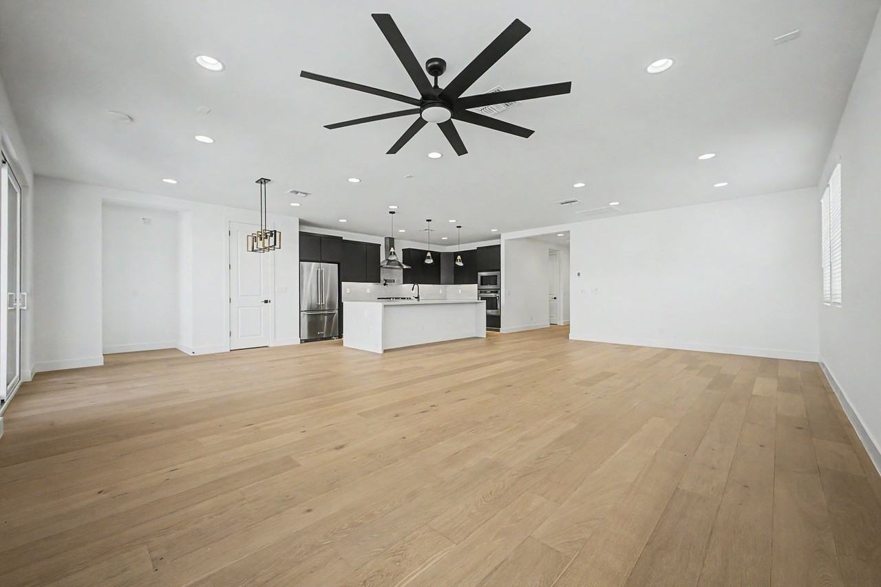 7384 W Hedge Hog Pl - Photo 6 of 20