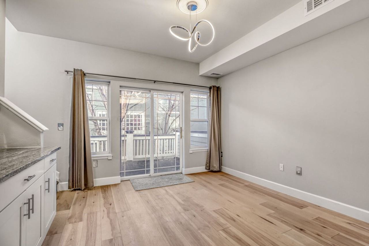 1834 Arapahoe Ave #B - Photo 3 of 17