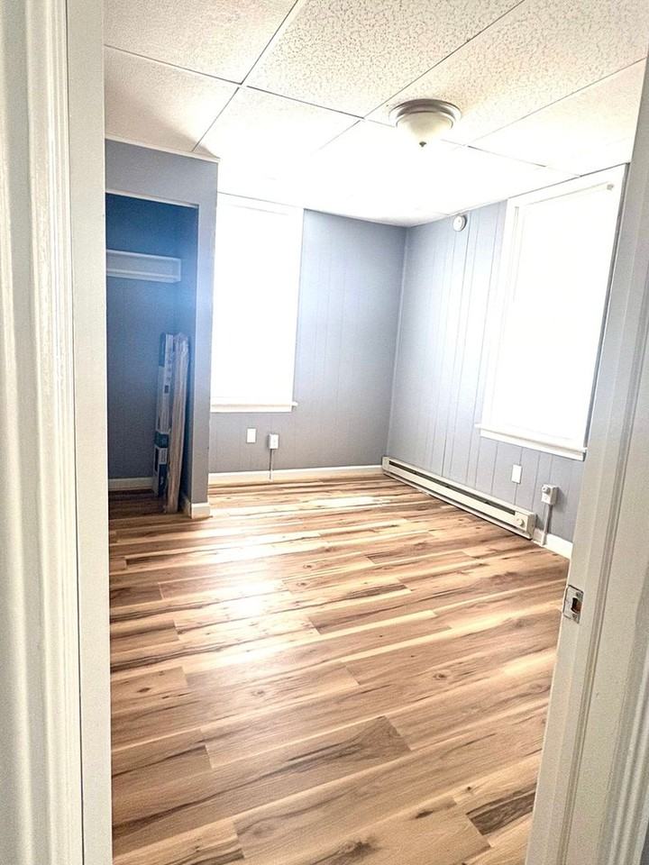 201 W 5th St - Photo 5 of 29