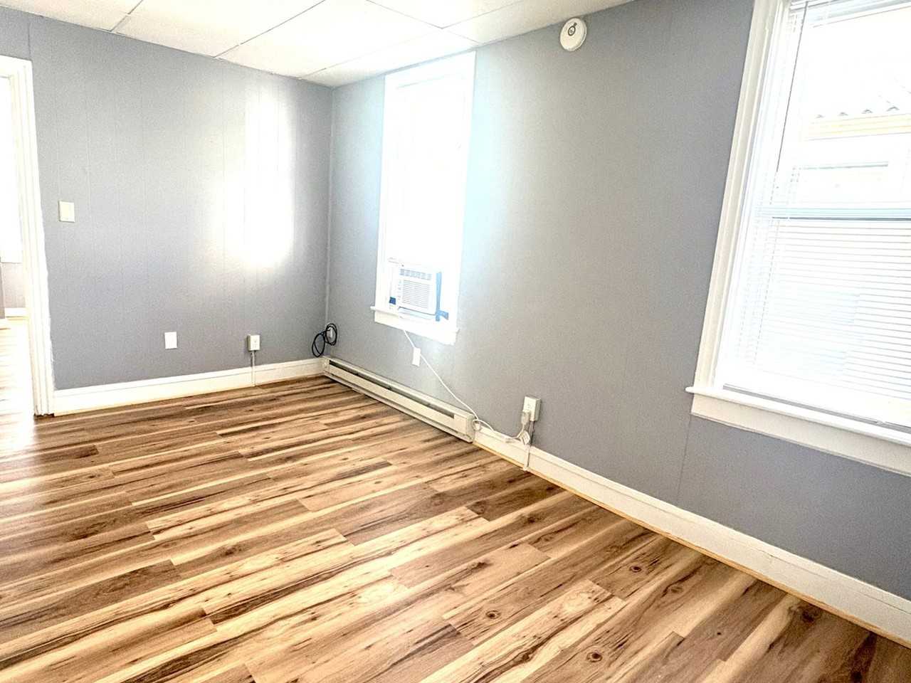 201 W 5th St - Photo 6 of 29