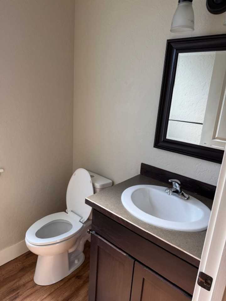 91 S Blackhawk Ln - Photo 3 of 17