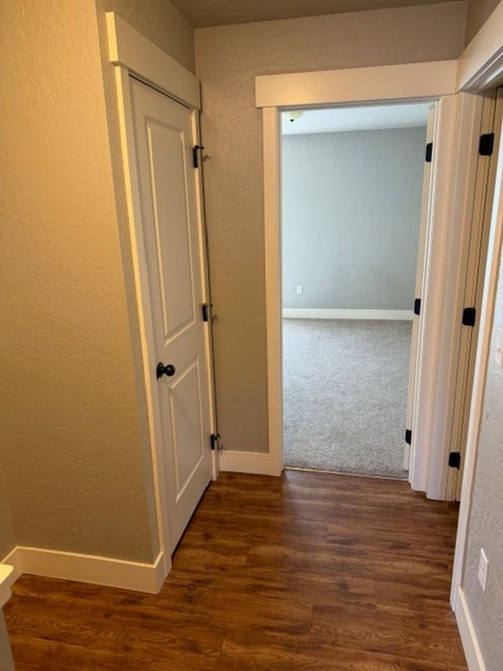 91 S Blackhawk Ln - Photo 4 of 17