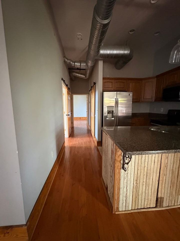 102 Russell St #101 - Photo 4 of 33