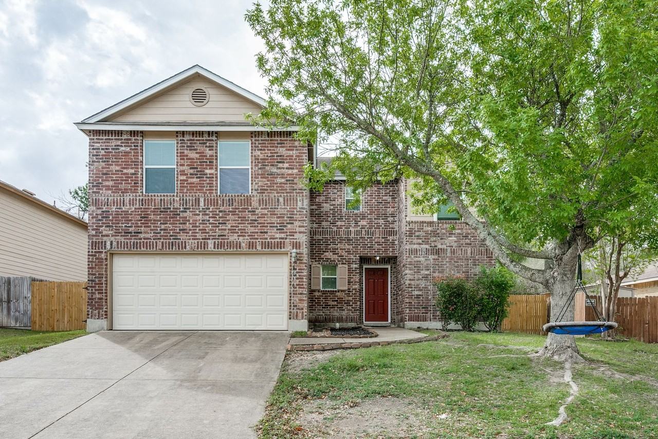 3410 Sherwin Dr - Photo 3 of 25