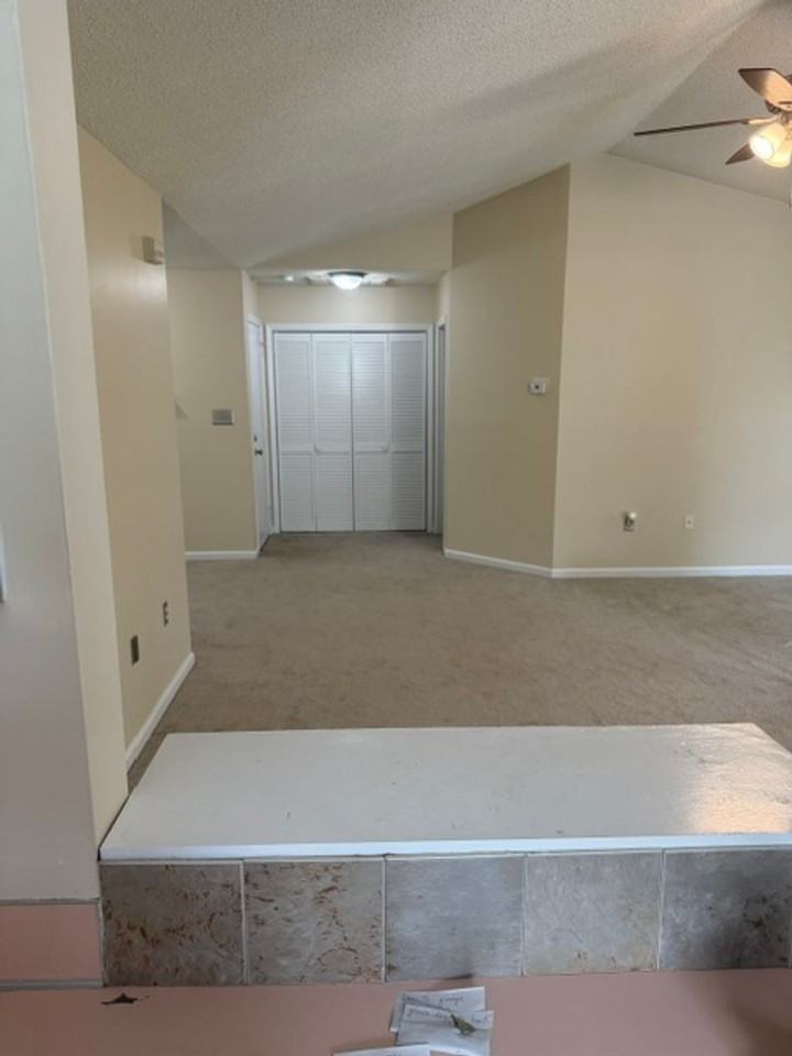 8712 Brookstead Dr - Photo 5 of 15