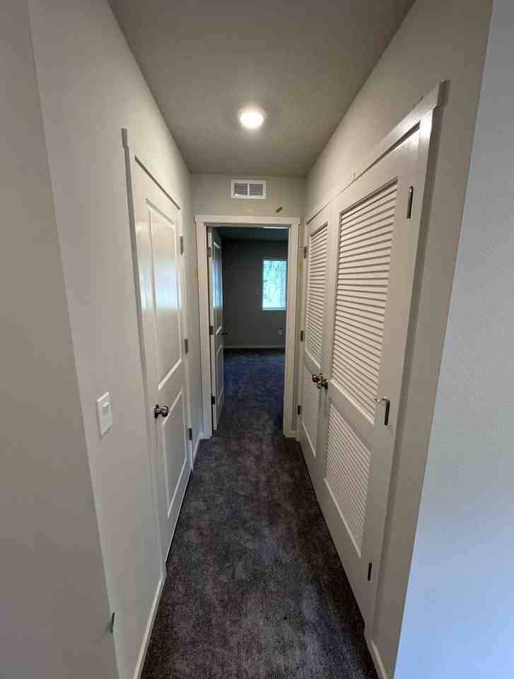 2051 Franklin St - Photo 3 of 9