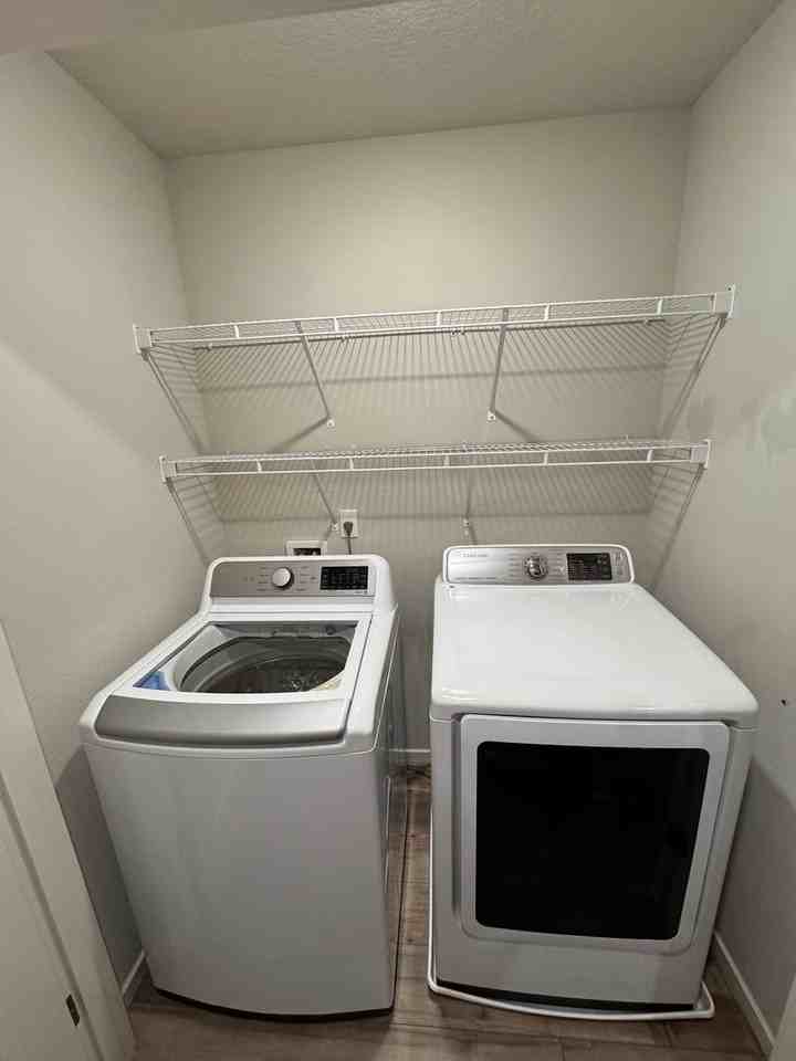 2051 Franklin St - Photo 6 of 9