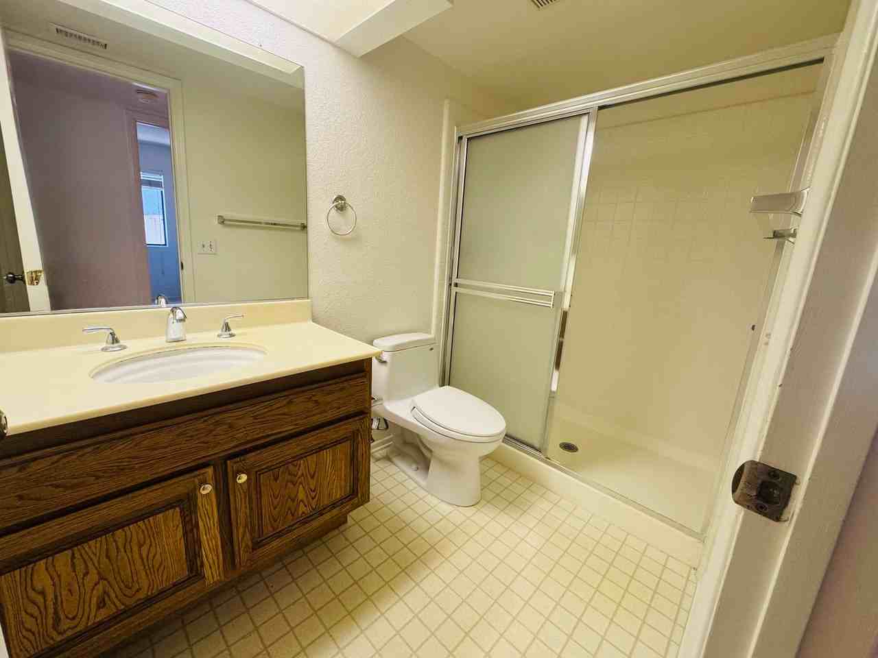 2845 Queens Way - Photo 5 of 27