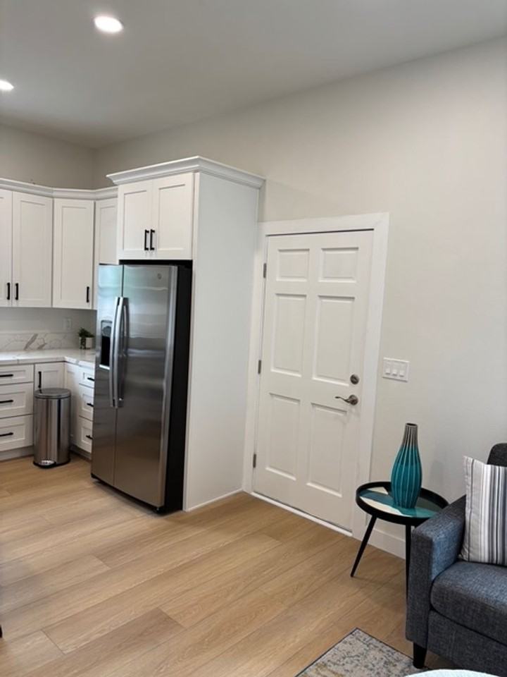 231 Doris Ave - Photo 4 of 18