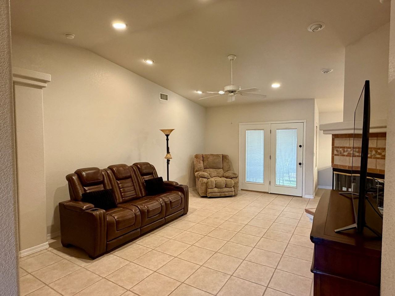 4051 Arizona Blvd - Photo 4 of 34