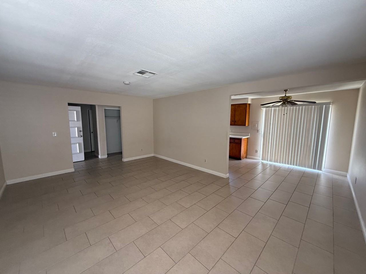 41029 Alder Ave - Photo 6 of 50