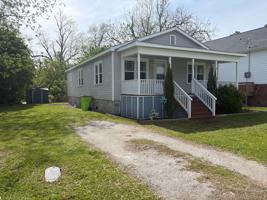 featured image of 1605 High St