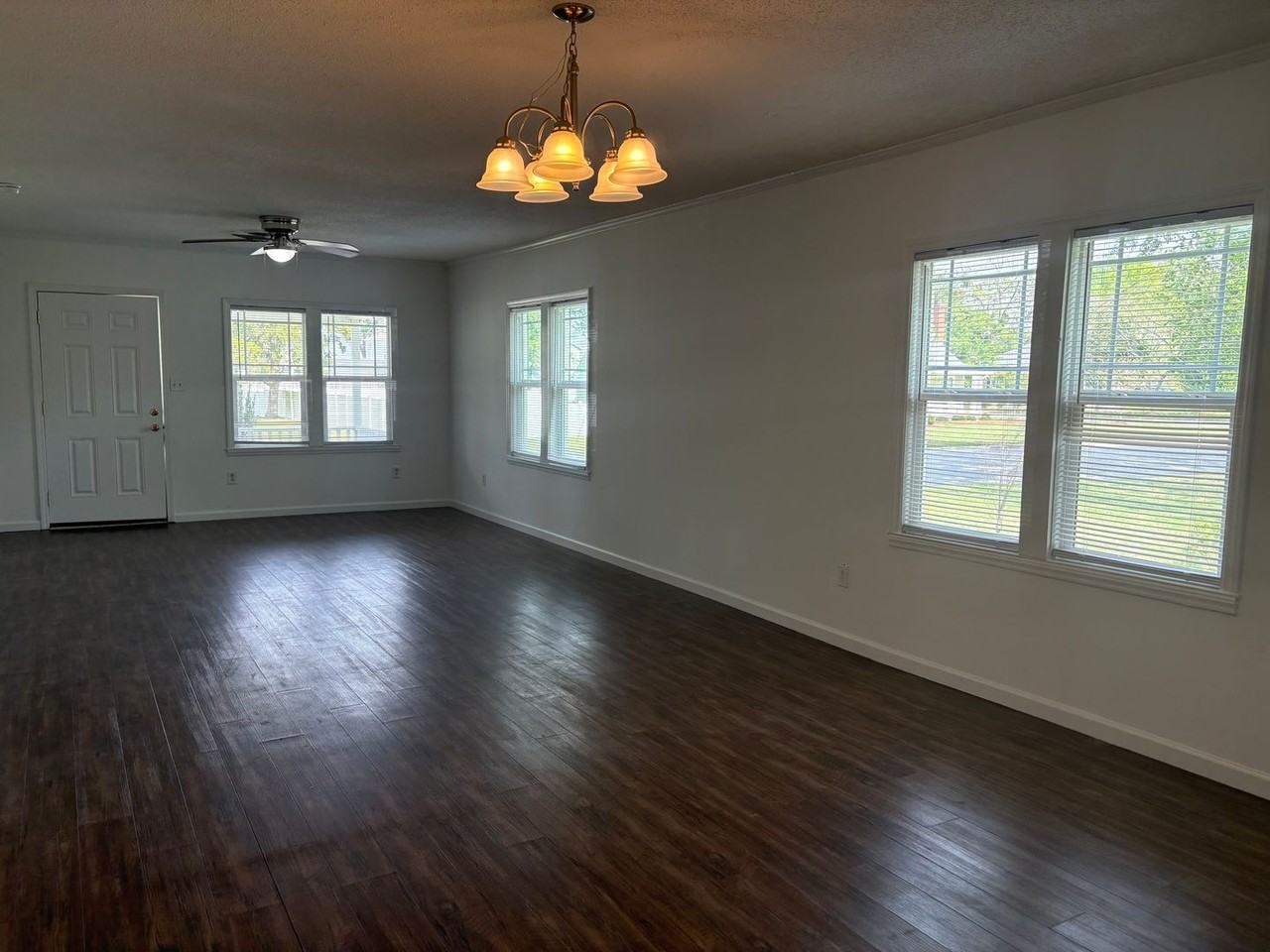 1605 High St - Photo 2 of 13