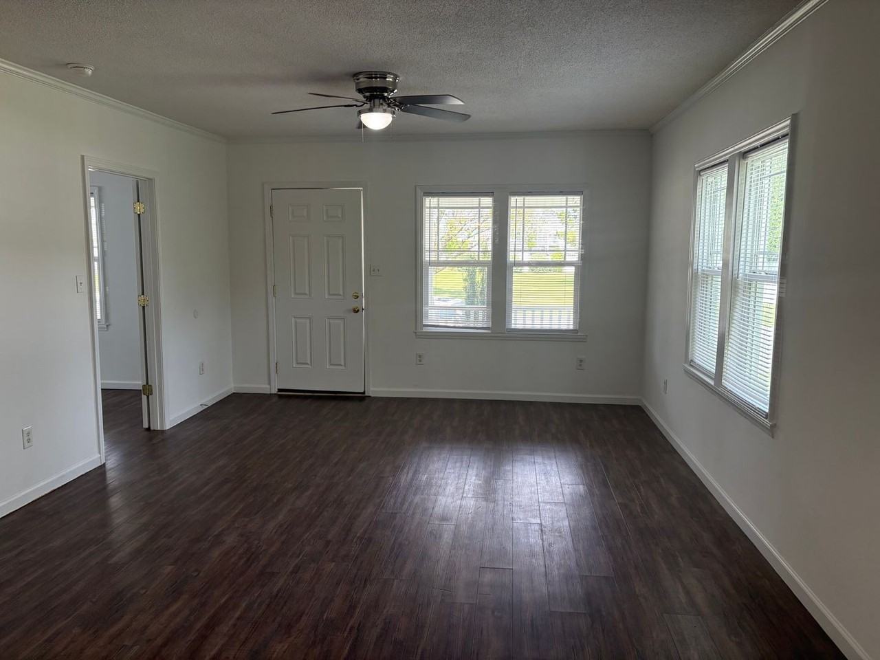 1605 High St - Photo 3 of 13