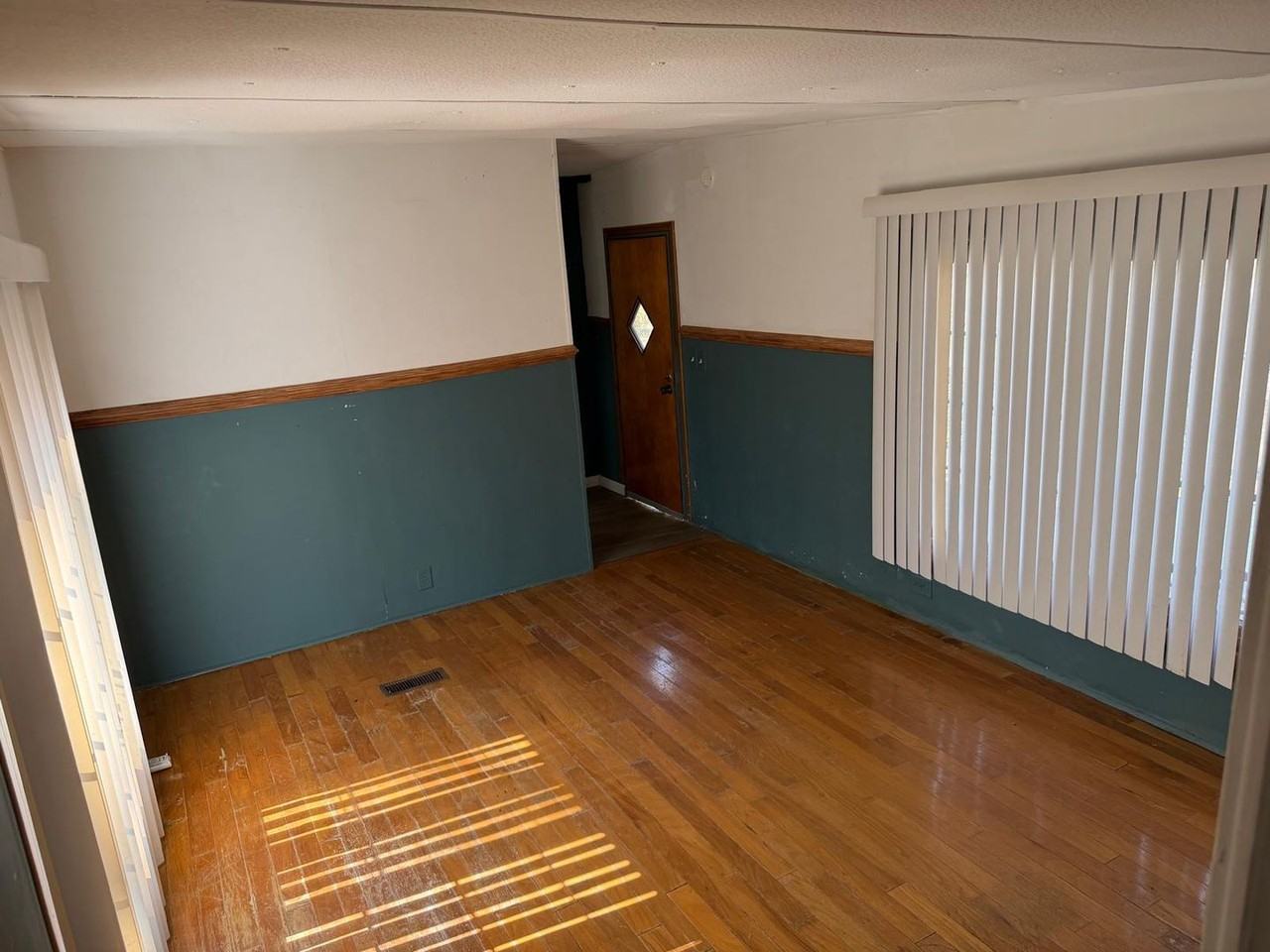 1135 Kendall Mill Rd - Photo 5 of 25