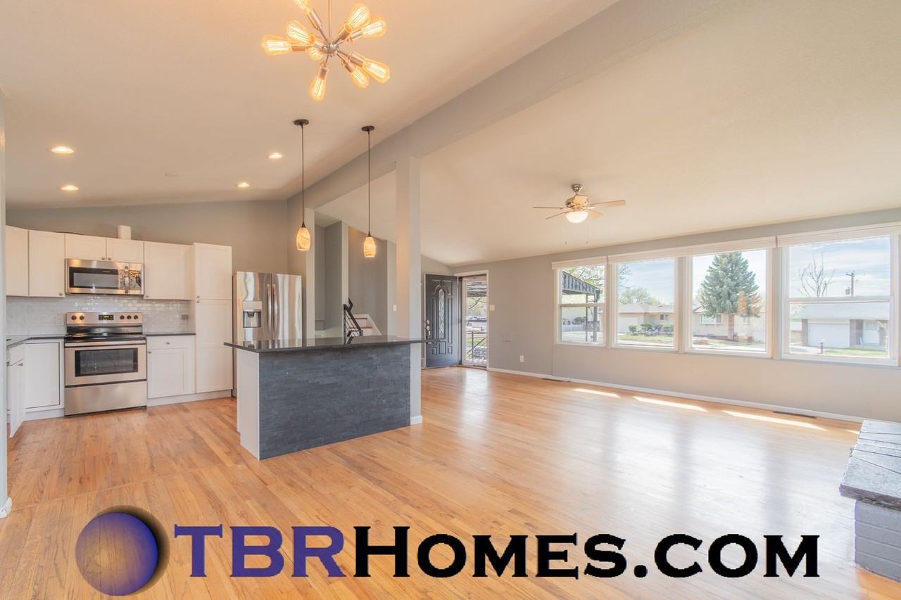 8545 W 64th Pl - Photo 5 of 27