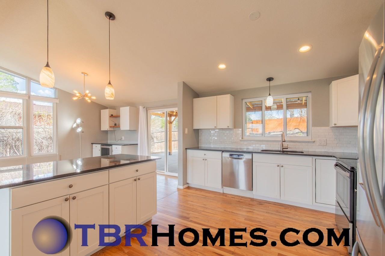 8545 W 64th Pl - Photo 7 of 27