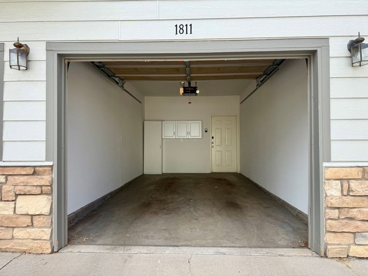 3262 E 103rd Dr - Photo 7 of 30