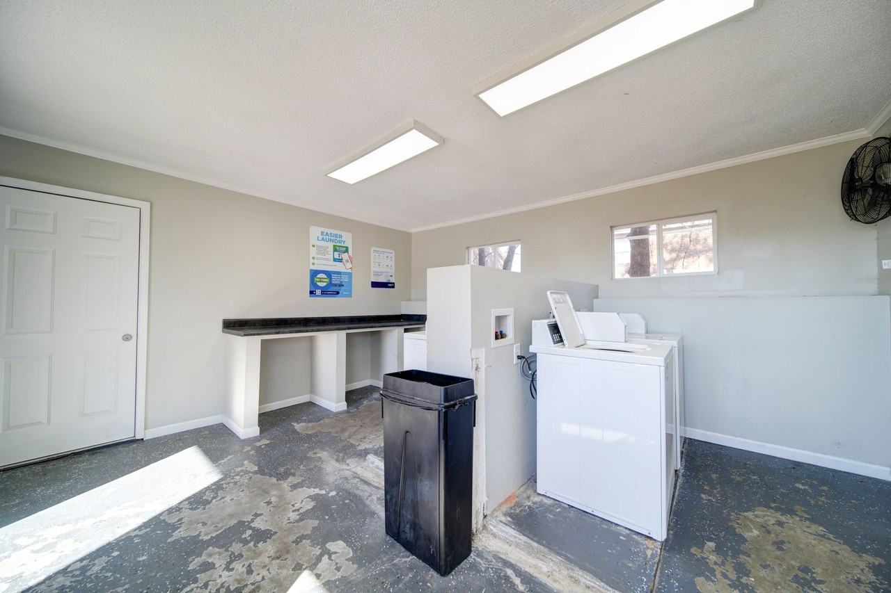 Arlington Village Townhomes - Photo 5 of 29