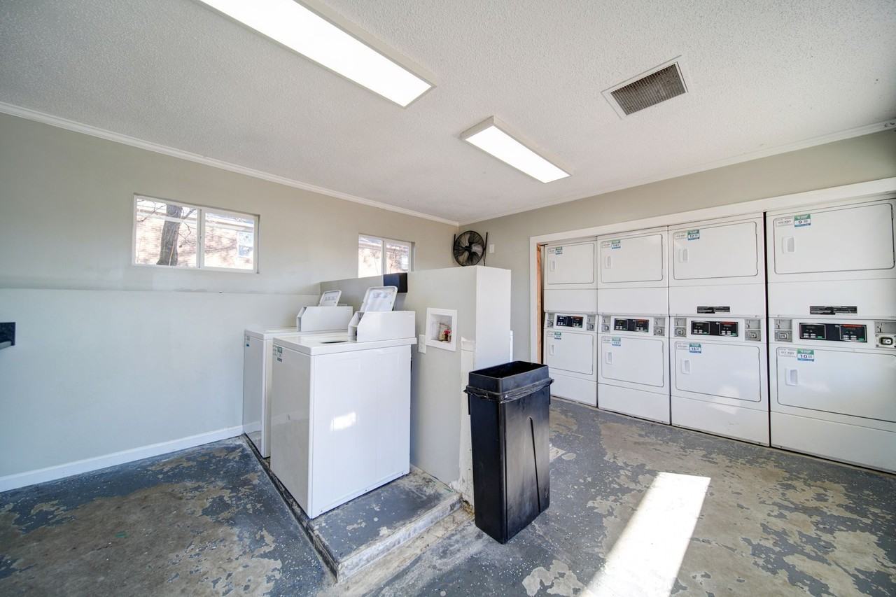 Arlington Village Townhomes - Photo 6 of 29