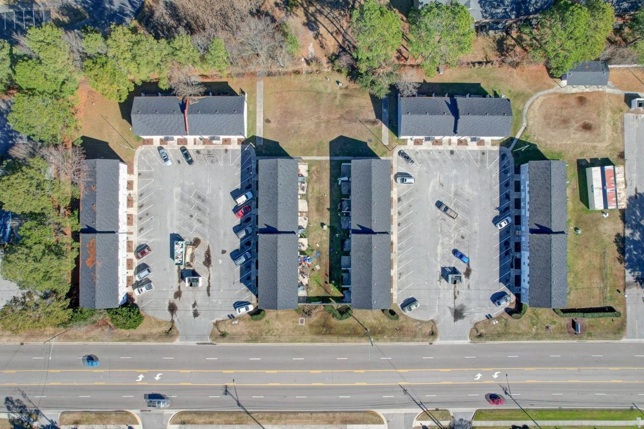 Arlington Village Townhomes - Photo 7 of 29