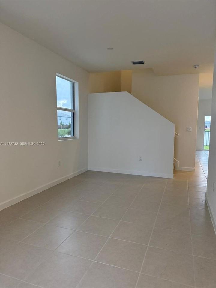 35844 Sw 178th Ct - Photo 2 of 13