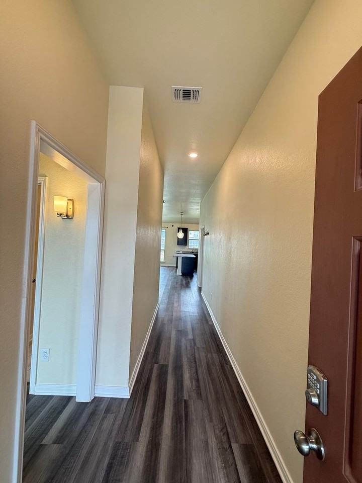 846 Ross Rd - Photo 6 of 15