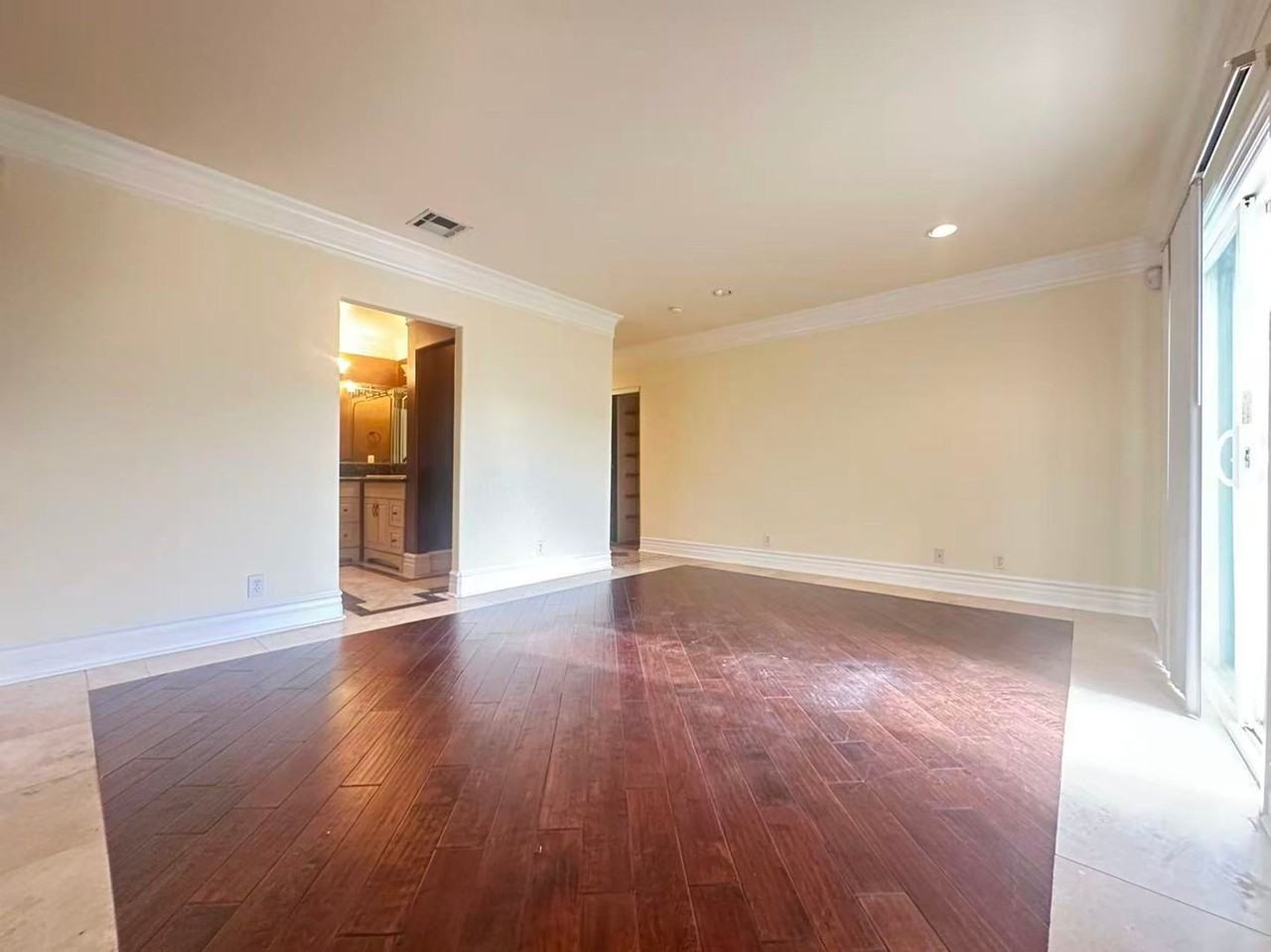 928 S Bon View Ave - Photo 7 of 16