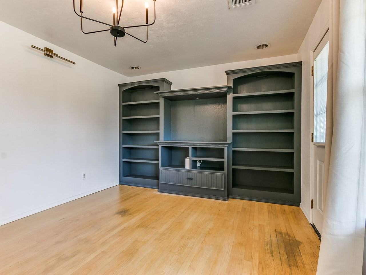 1904 Carlisle Rd - Photo 6 of 40