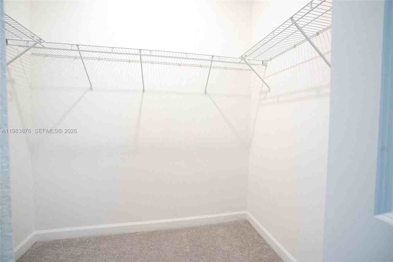 204 Se 10 Ct - Photo 6 of 13