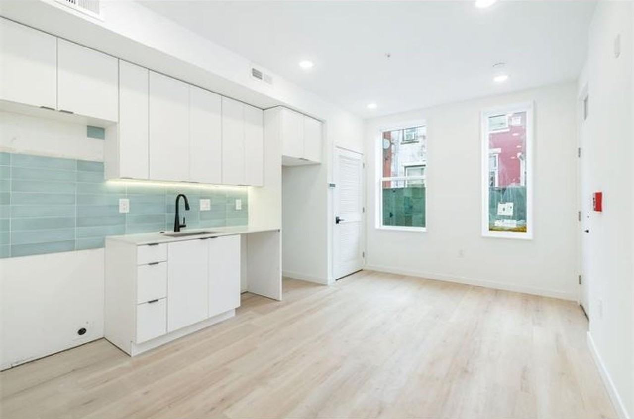 2722 N Hope St - Photo 6 of 19