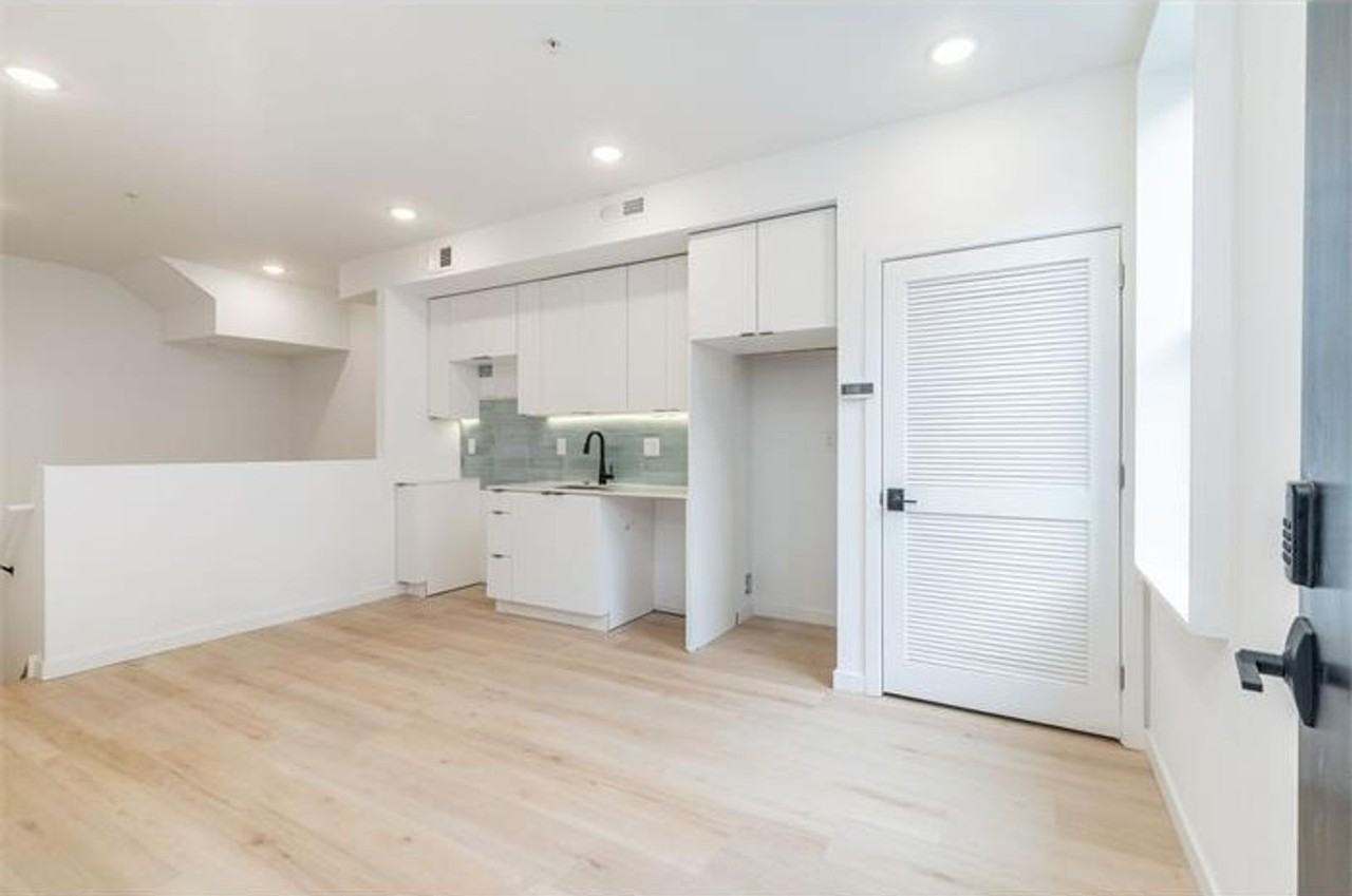 2722 N Hope St - Photo 7 of 19