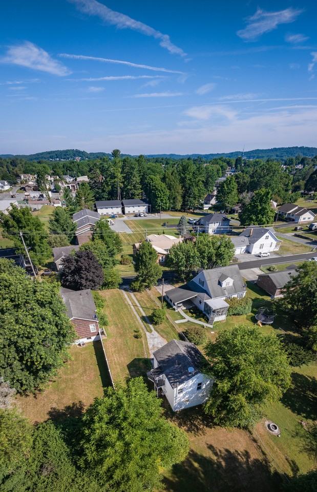 Russell St #1 - Photo 5 of 45