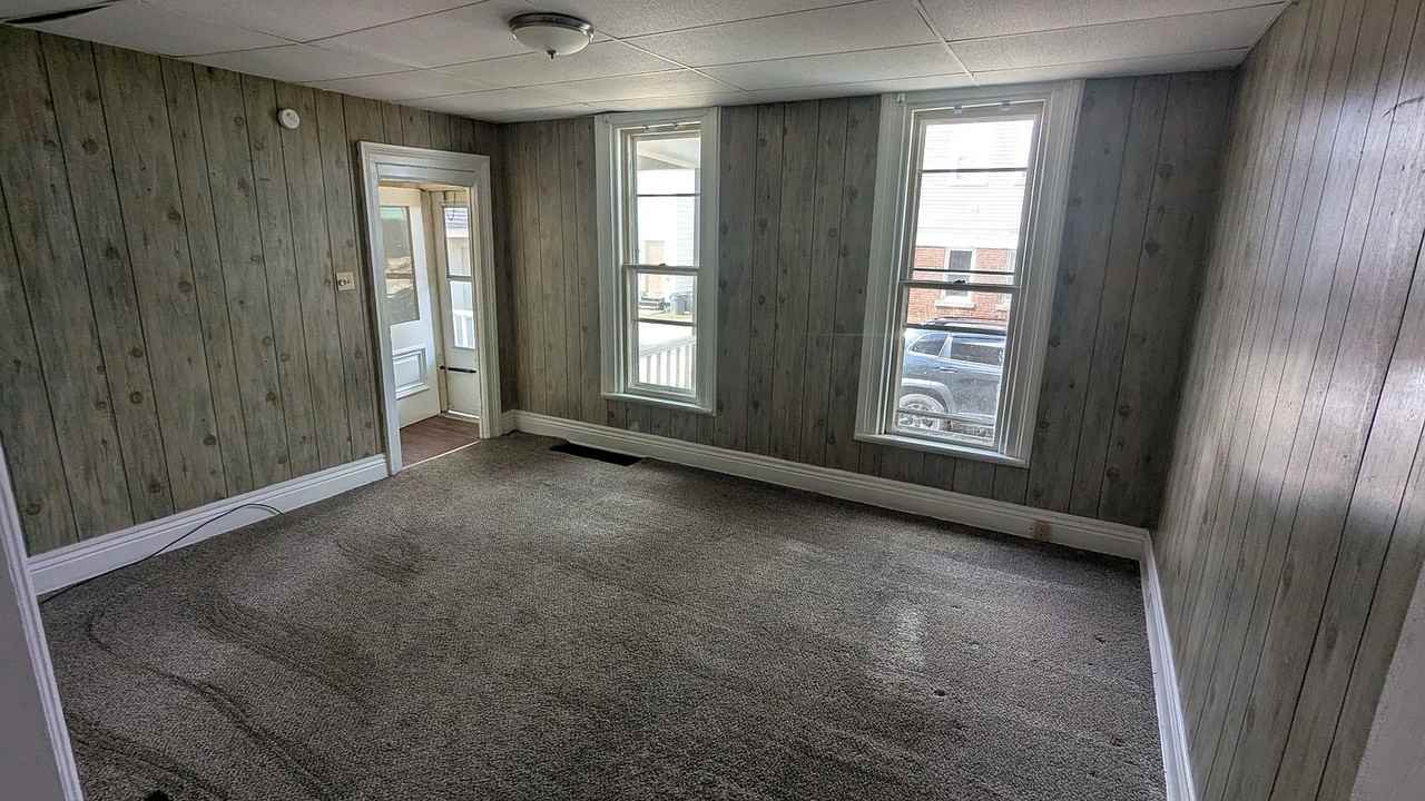 W 7th St #449-5 - Photo 3 of 16