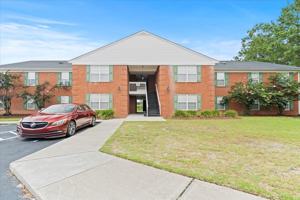 featured image of 529 3rd Loop Road - 1apt H #1