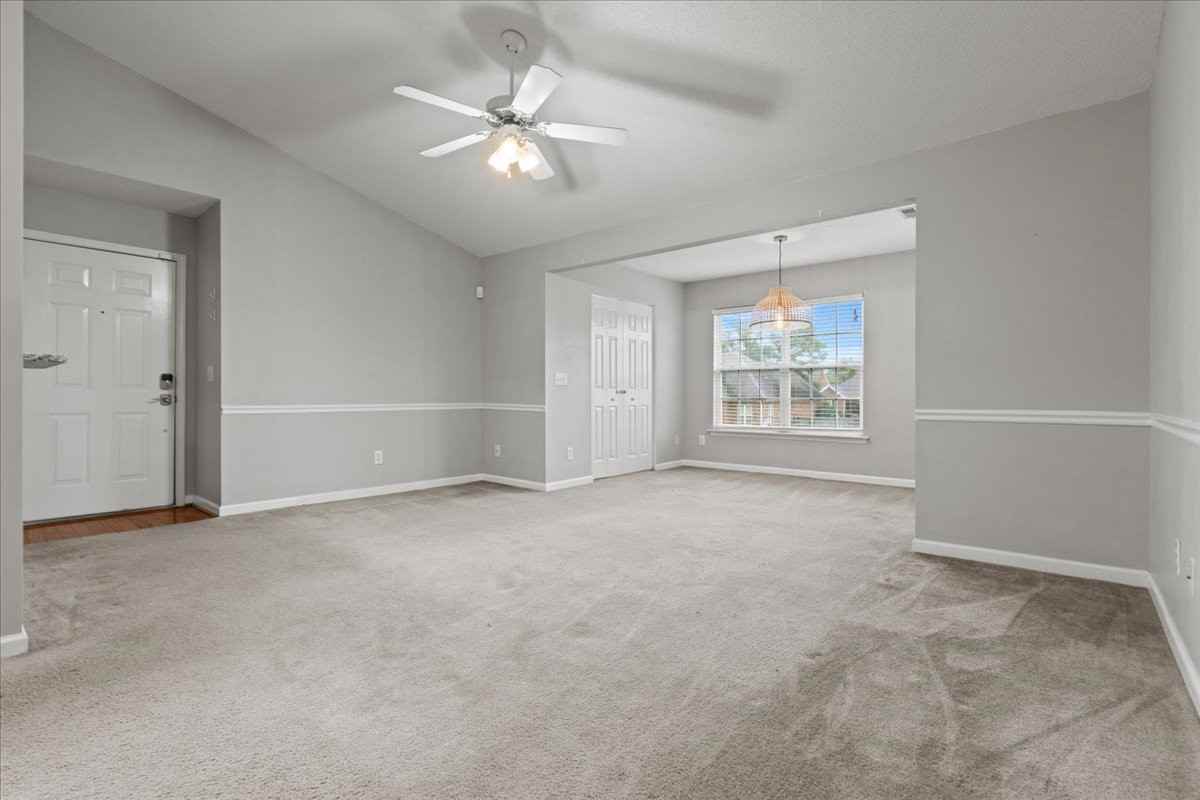 529 3rd Loop Road - 1apt H #1 - Photo 5 of 30