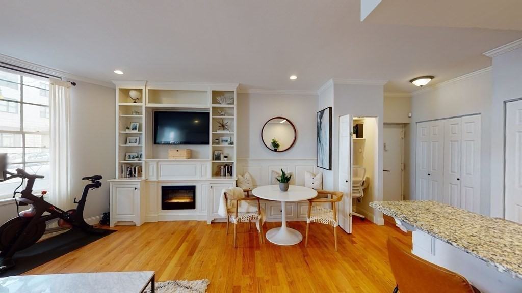 27 Bowdoin St #1B - Photo 4 of 16