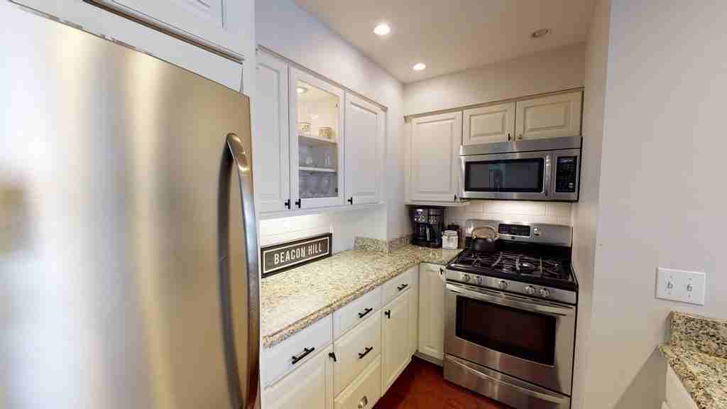 27 Bowdoin St #1B - Photo 7 of 16