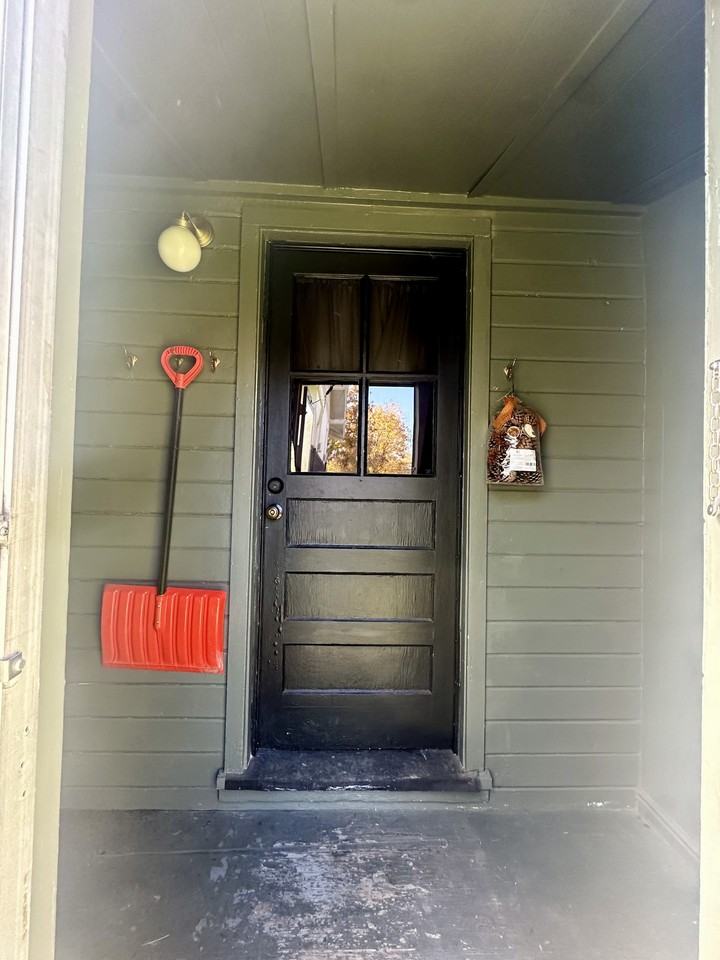 246 S 2nd E #1 - Photo 3 of 17