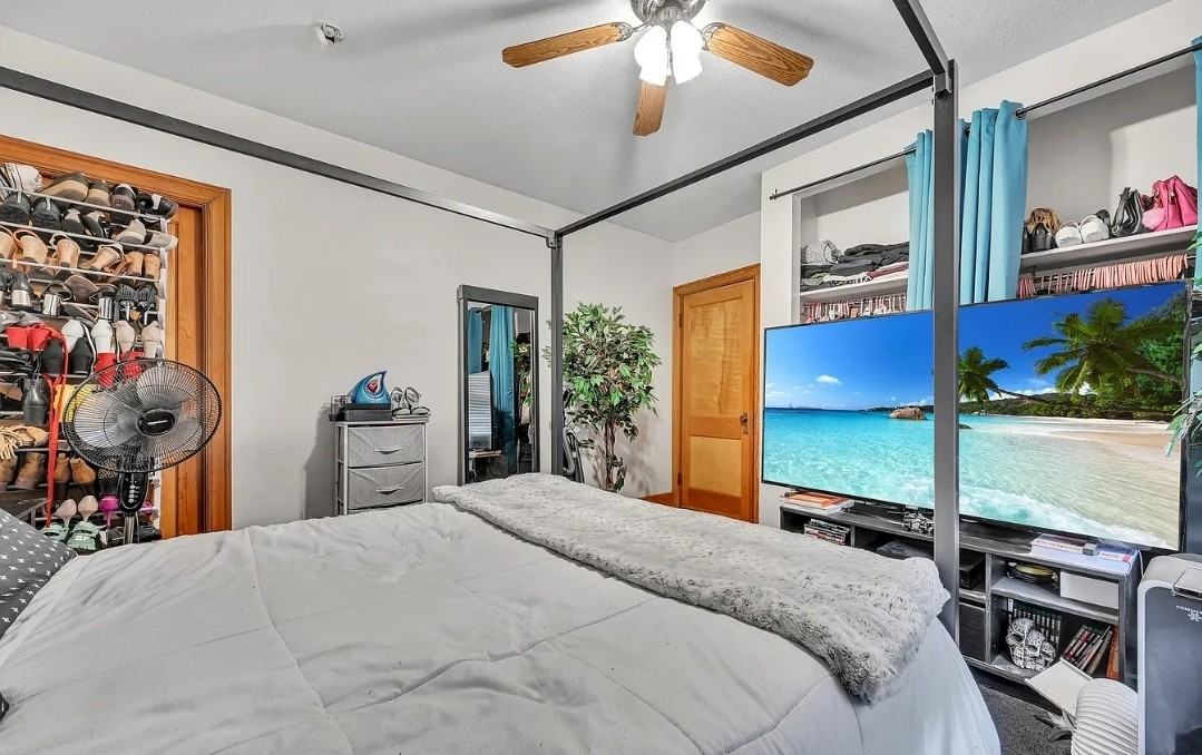 753 E Main St #2 - Photo 4 of 11