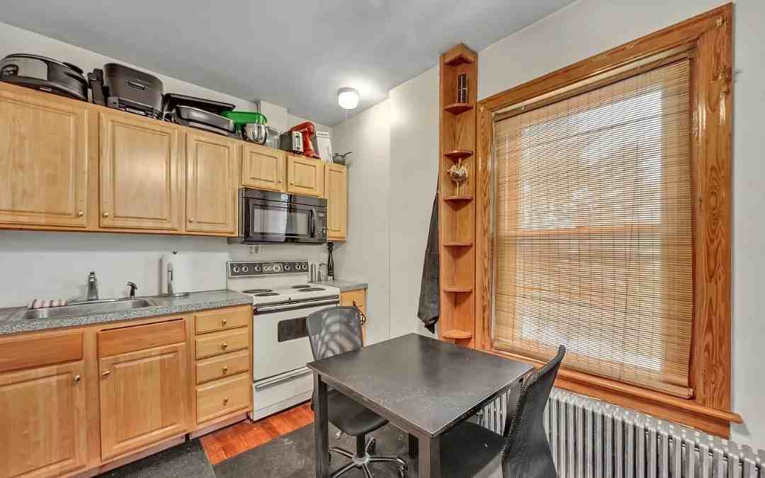 753 E Main St #2 - Photo 7 of 11