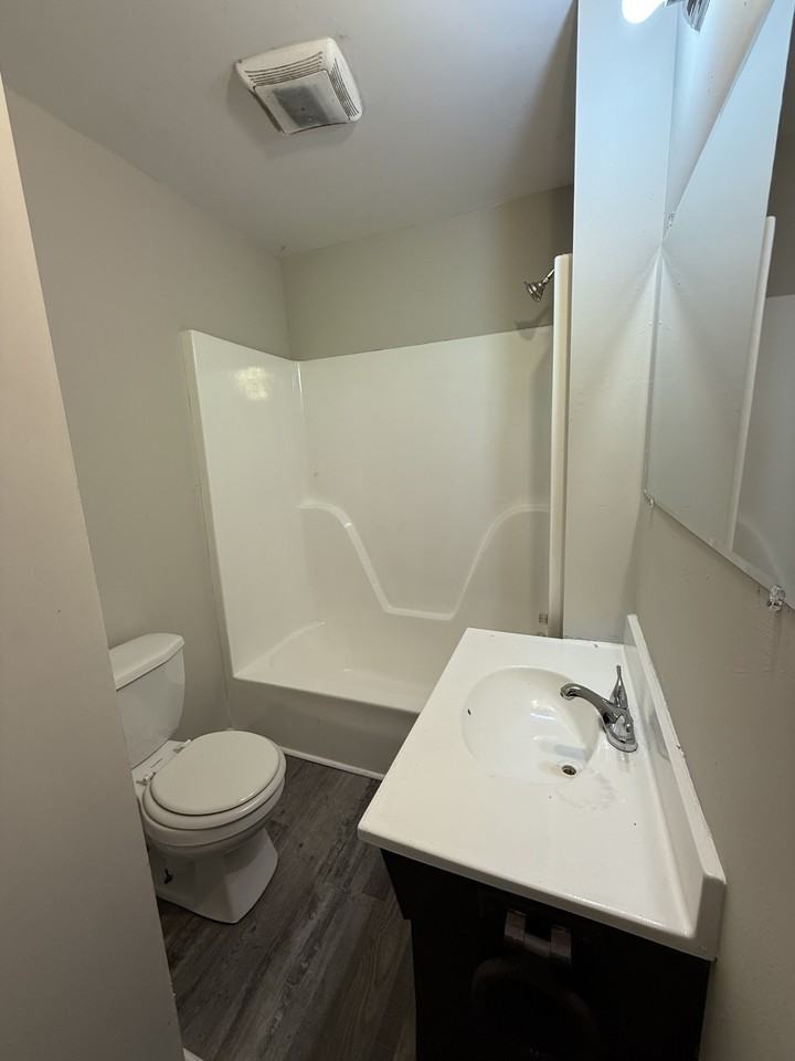 923 Woodward Rd #1 - Photo 6 of 8