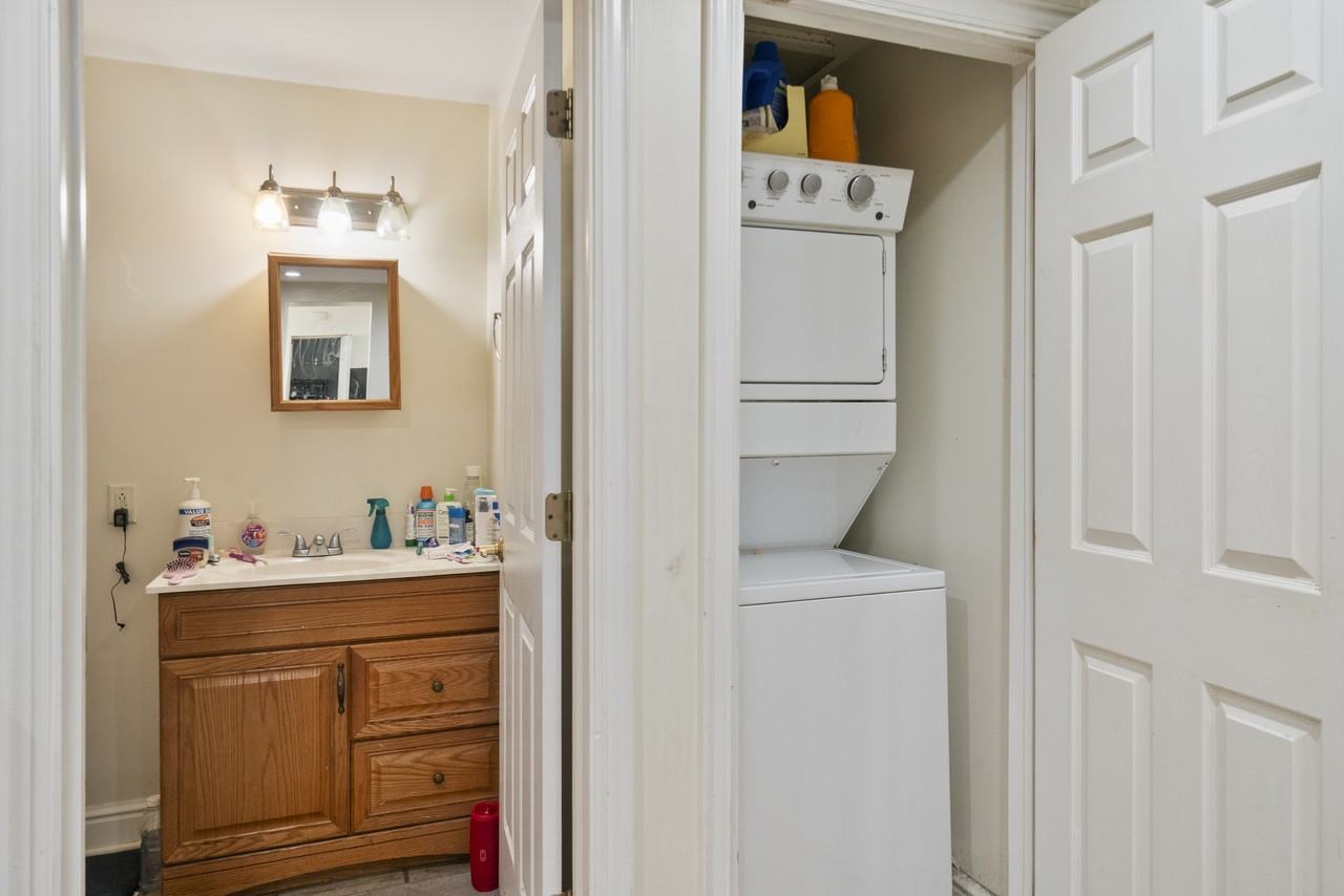 2135 Carey Way #2135 - Photo 7 of 25