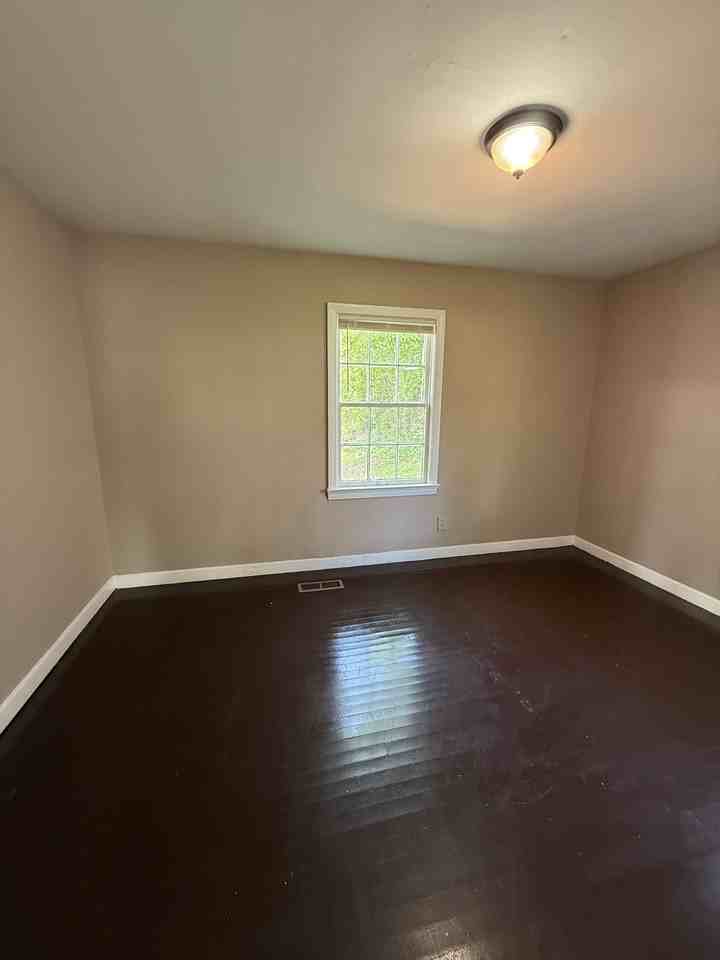 4716 Court M #1 - Photo 6 of 8