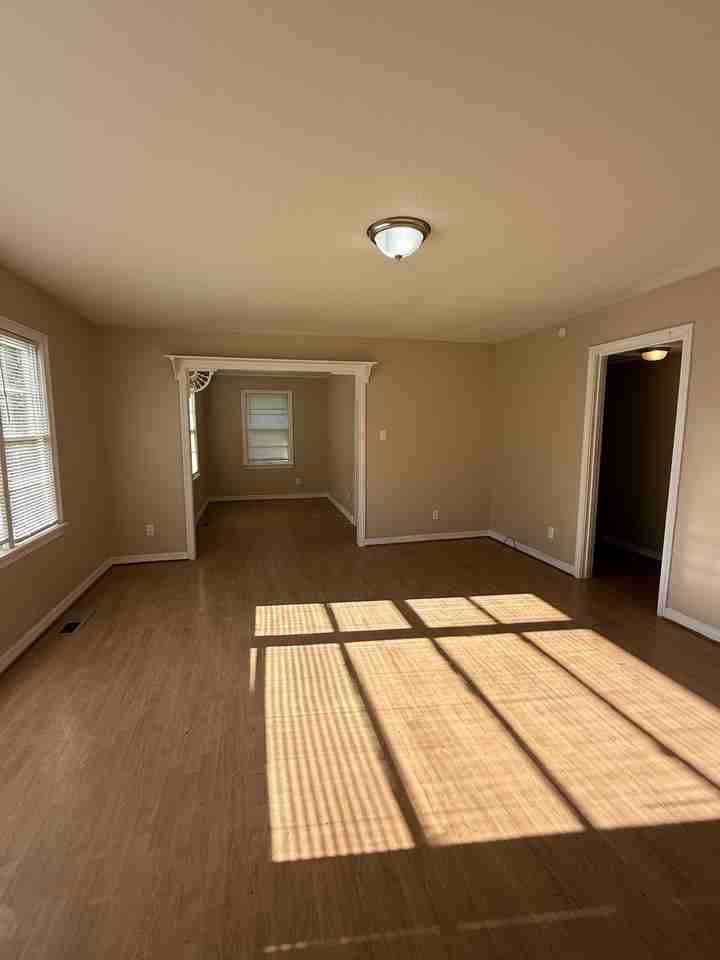 2320 5th St Nw #1 - Photo 2 of 9