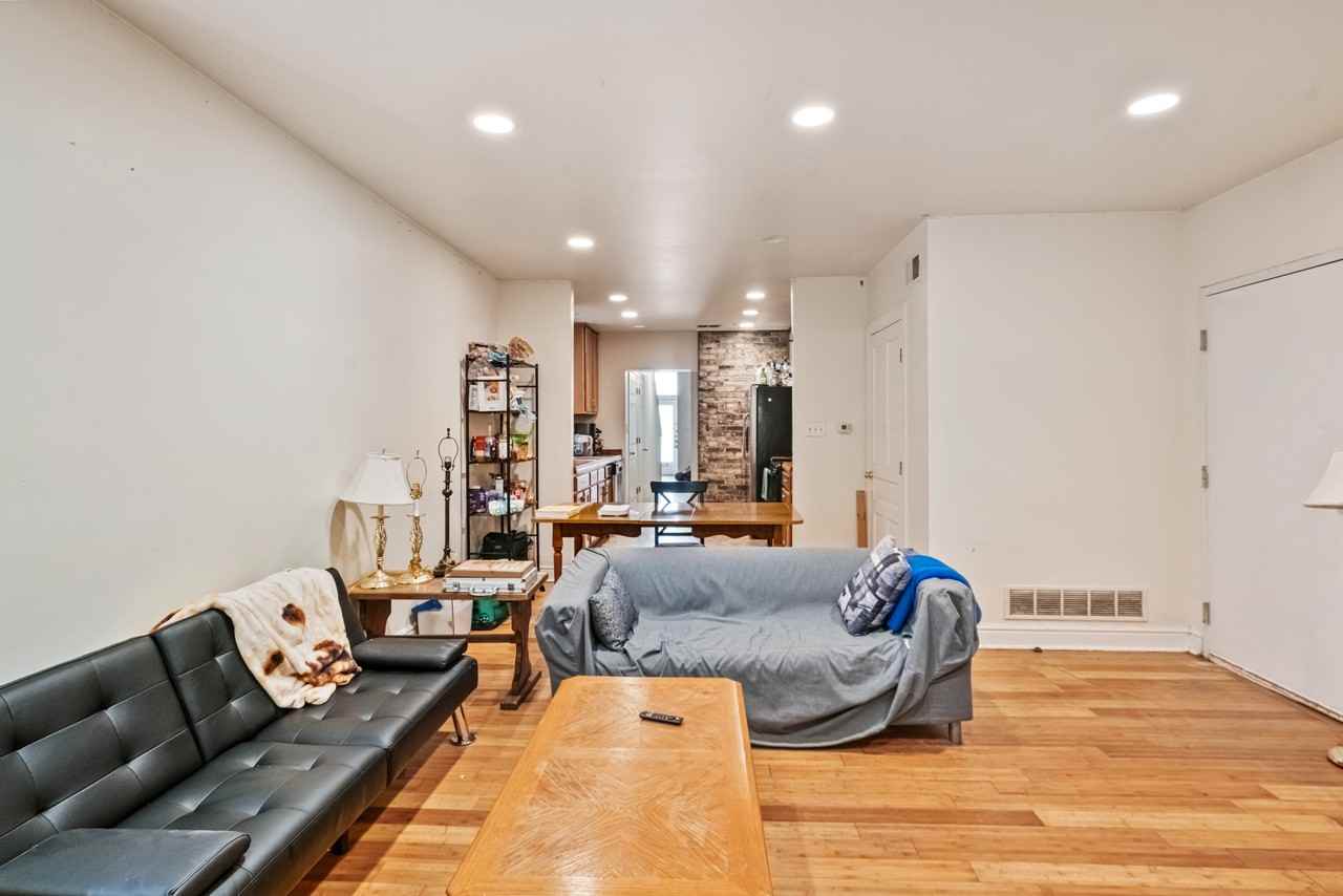 2128 2128 East Carson StreetUnit B #B - Photo 6 of 26