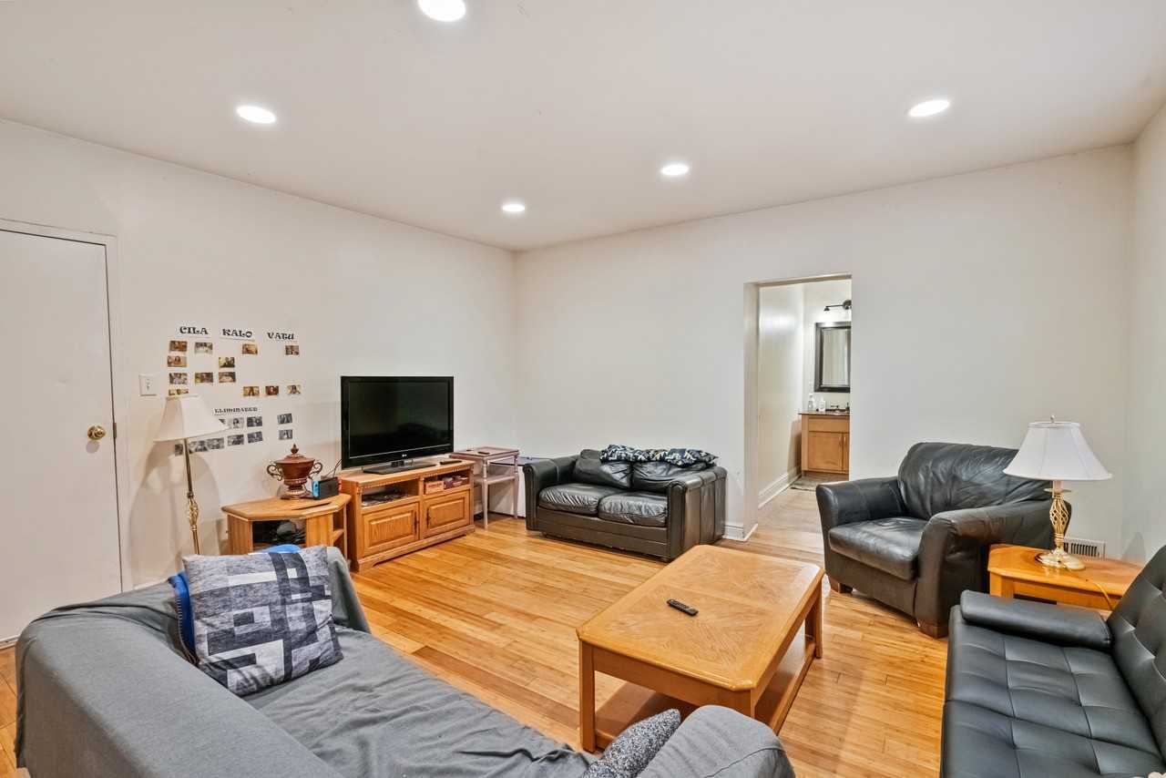 2128 2128 East Carson StreetUnit B #B - Photo 7 of 26